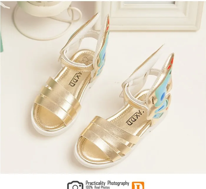 New 2015 Fashion Girls Sandals Summer Style Children's Shoes Girls Shoes Butterfly's Wing Patent Leather Kids Shoes Baby Sandals (4)