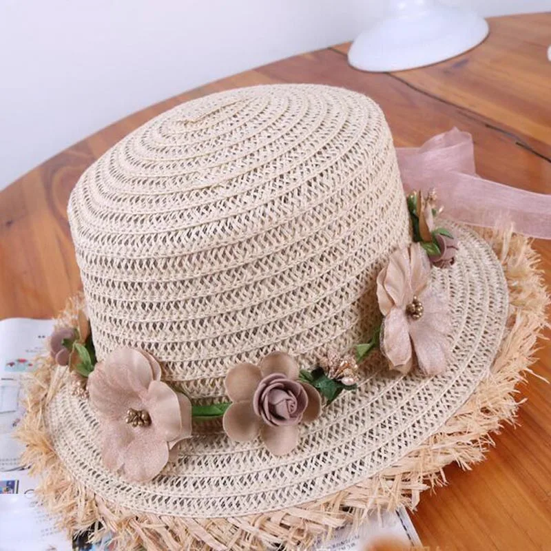 Новые летние модные шляпы от солнца для женщин с цветочным рисунком для морского моря короткие карнизы рафия соломенная шляпа для девушек с плоским верхом