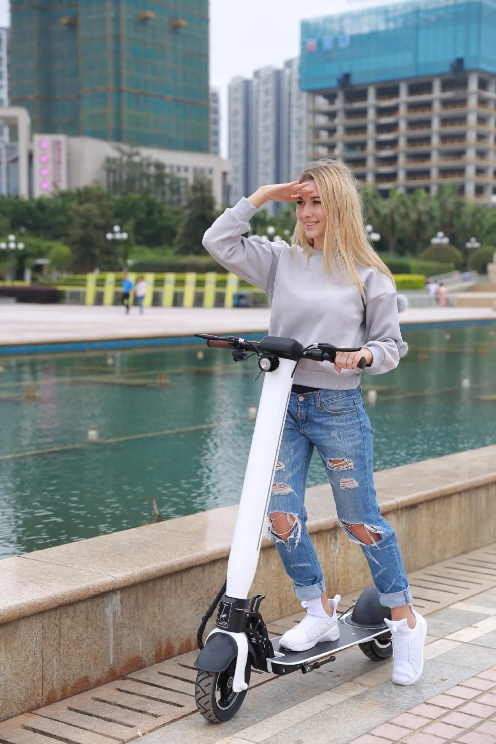 

Daibot Adult Kick Scooter Two Wheel Electric Scooters 10 Inch Power Motor 500W 48V With Buletooth Folding Electric Scooter