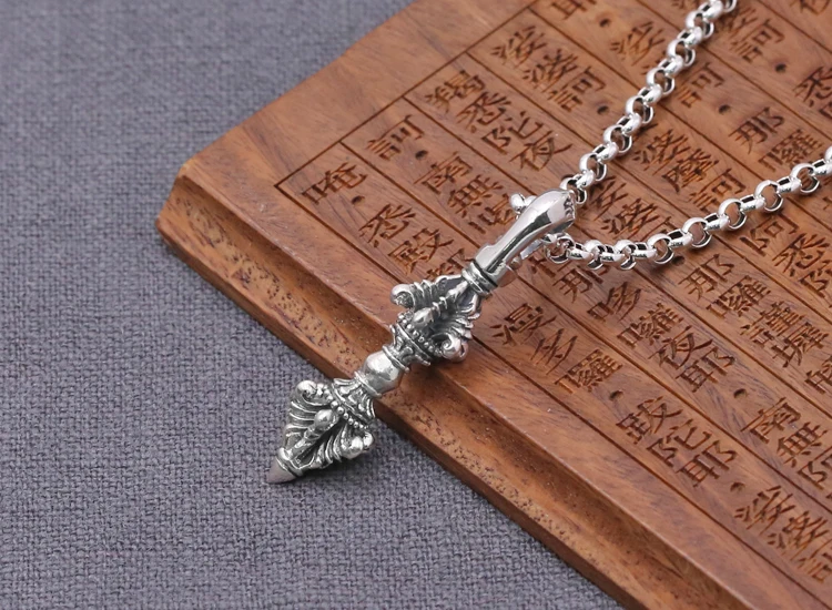 pendant0531a
