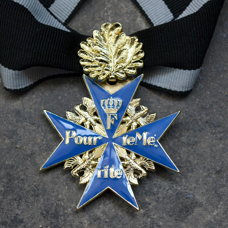 

Gold Blue Brooch of Prussia Merit Medal of Pour le Merite Deutschland Badge with Ribbon for Militrary Merit Germany Army