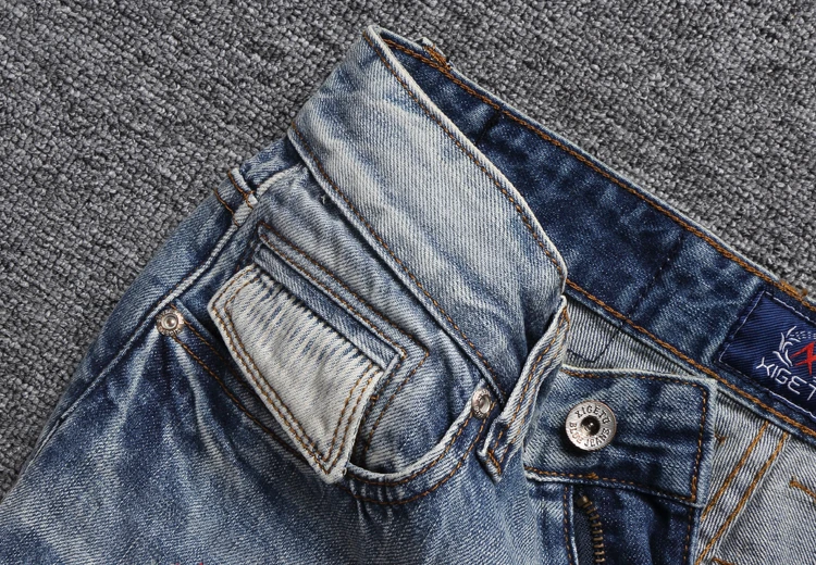 Итальянский Стиль модные Для мужчин джинсы Недавно Дизайнер светло голубой цвет лоскутное Рваные джинсы для Для мужчин уличной хип-хоп