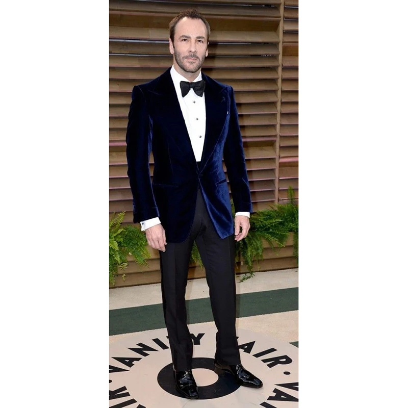 2017 Tailored mens Blue velvet wedding suits for men peak lapel Groom