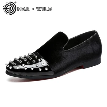 

British Style Men Dress Shoes Breathable Men's Flats Fashion Rivet Pure Black Formal Shoes Slip-On Male Lazy Shoes Loafers