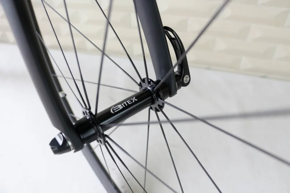 Excellent complete carbon road bike /22 speed entire carbon road bike/ factory price carbon road bike complete hot sell 10 Excellent complete carbon road bike /22 speed entire carbon road bike/ factory price carbon road bike complete hot sell 10