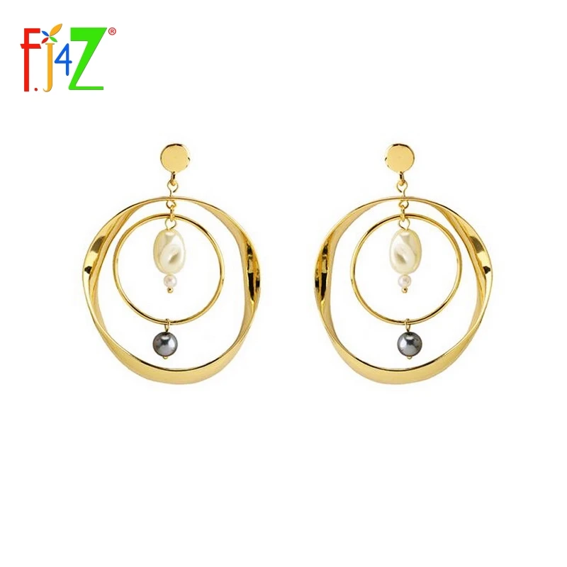

F.J4Z NEW Charming Elegant Metal Female Dangle Earrings For Party Hot Top Trending Fancy Catwalk Hollow Faux Pearl Earrings