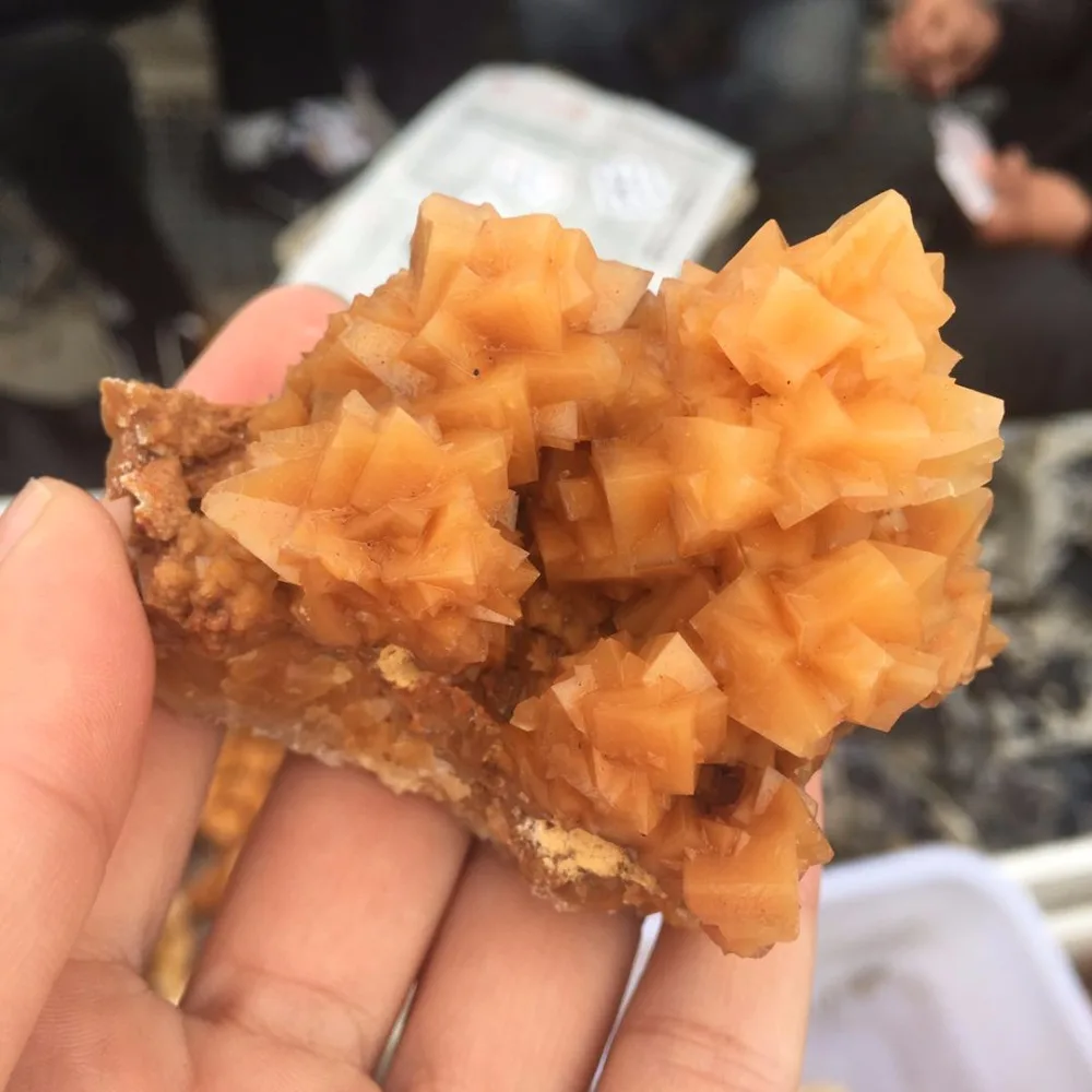 

Natural Stone Calcite Cluster Crystal flow Raw Quartz Point Selenite Rough Crystal Cluster Calcspar Minerals Specimen Healing