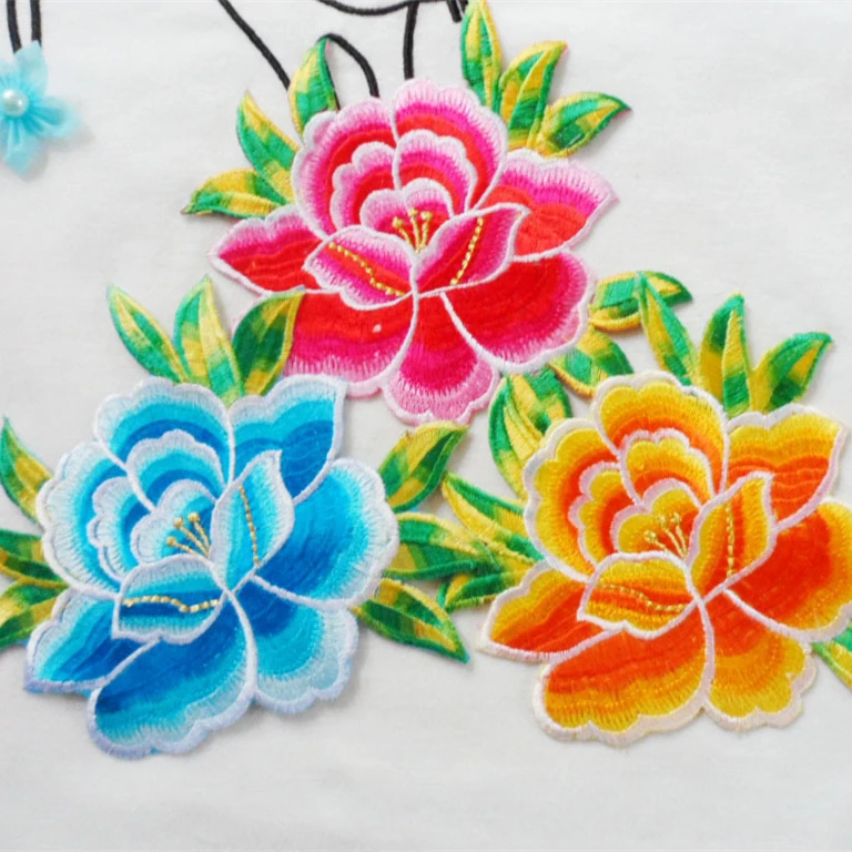 

Free shipment 1Pc 15*13cm embroidered flower patches iron on patch for bed sheets clothes scarf dress decoration DIY