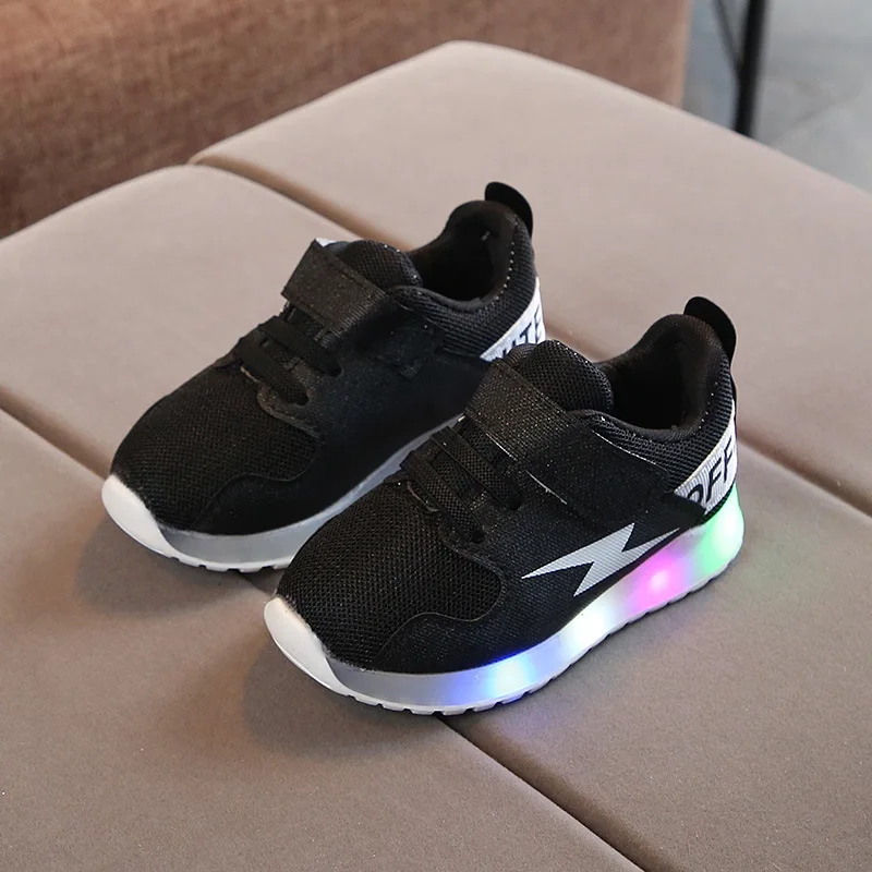 

European 2016 fashion lighted girls boys shoes high quality Cool comfortable baby sneakers Elegant cute kids shoes