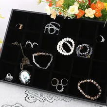 Черный ювелирные изделия Дисплей лоток 24 ячейки бархатная коробка для хранения ювелирных изделий для колец сережек браслетов Цепочки и ожерелья держатель Diy Поиск Органайзер