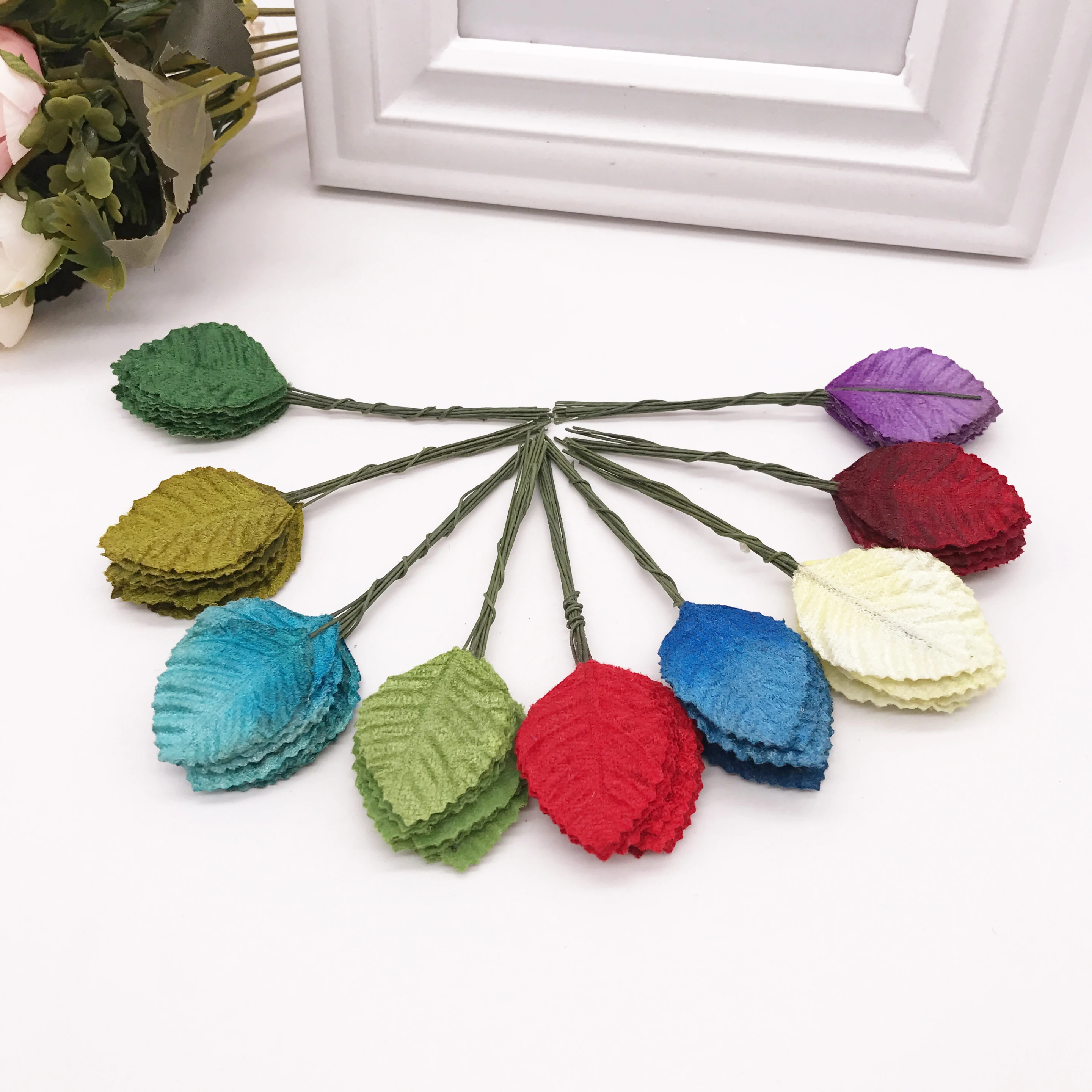 

10 pcs/set Crafts Artificial Leaves High Simulation Nylon Flower Leaf DIY Wedding Decoration 10 pcs/lot