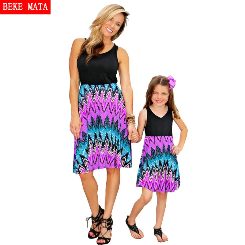 

BEKE MATA Mother Daughter Dresses 2017 Summer Family Look Mother Daughter Clothing Abstract Semicircle Matching Clothes Outfits
