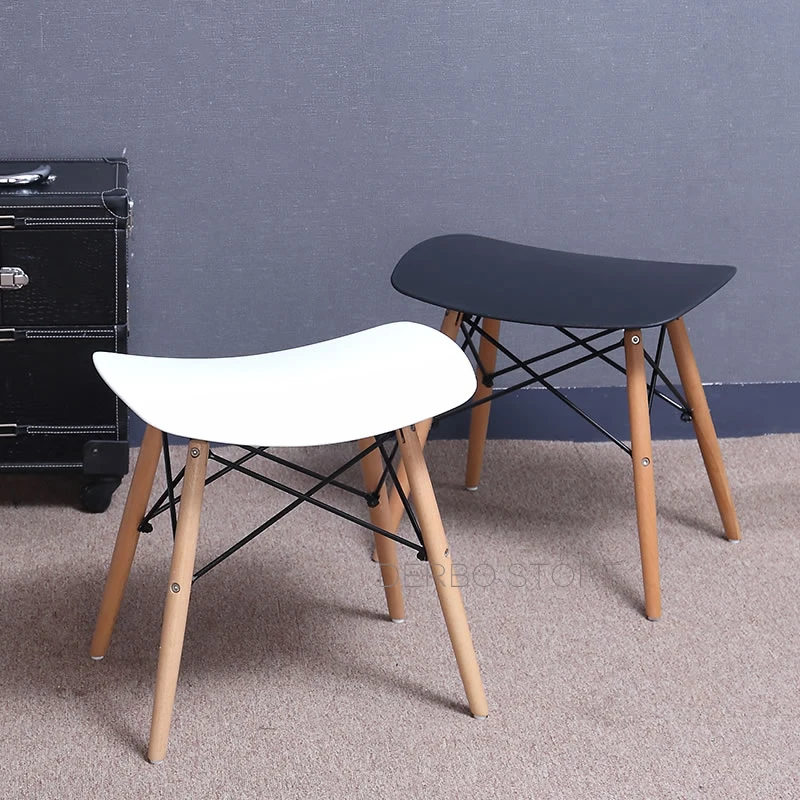 

Popular Modern Design Plastic and Wood Dining Stool Chair Shoes Changing Stool Makeup Stool Ottomans Stool Low Stool Chair 2PCS