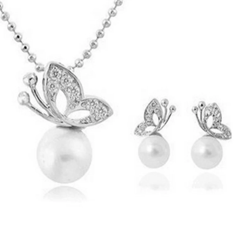 

Simple classic Butterfly Pearl pendant necklace chain charms statement jewelry antique silver leaf choker necklace for women