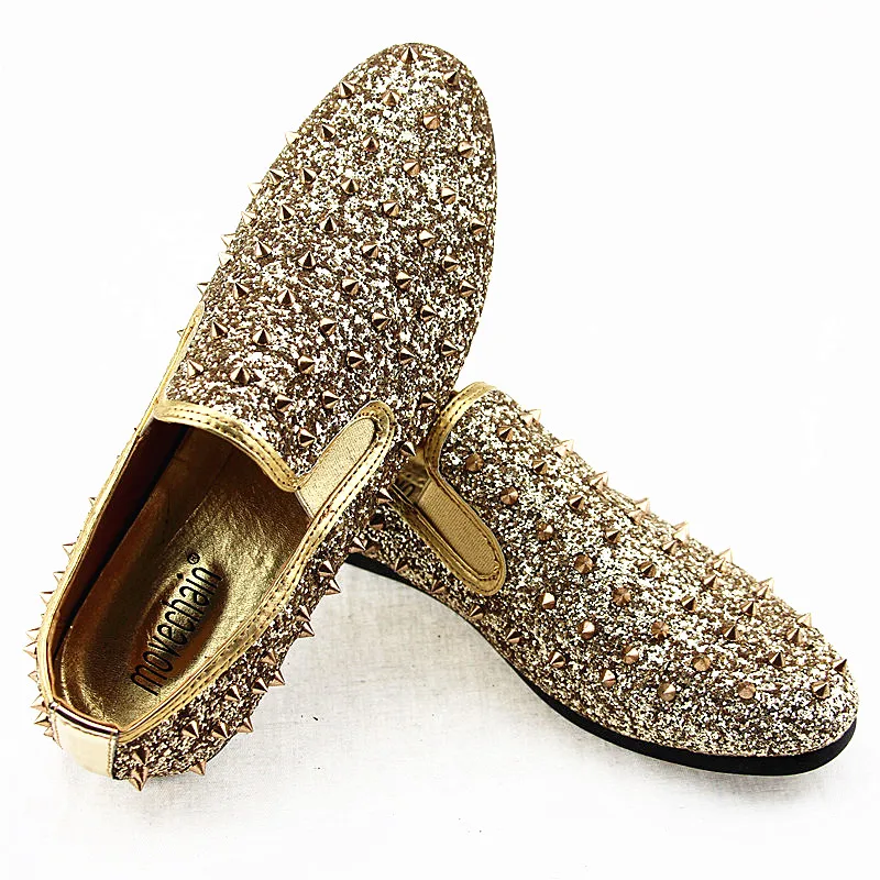 Movechain/Мужская Свадебная обувь; модные мужские лоферы с шипами; Повседневная блестящая обувь для вождения с заклепками; мужская обувь на плоской подошве; Цвет черный, золотой