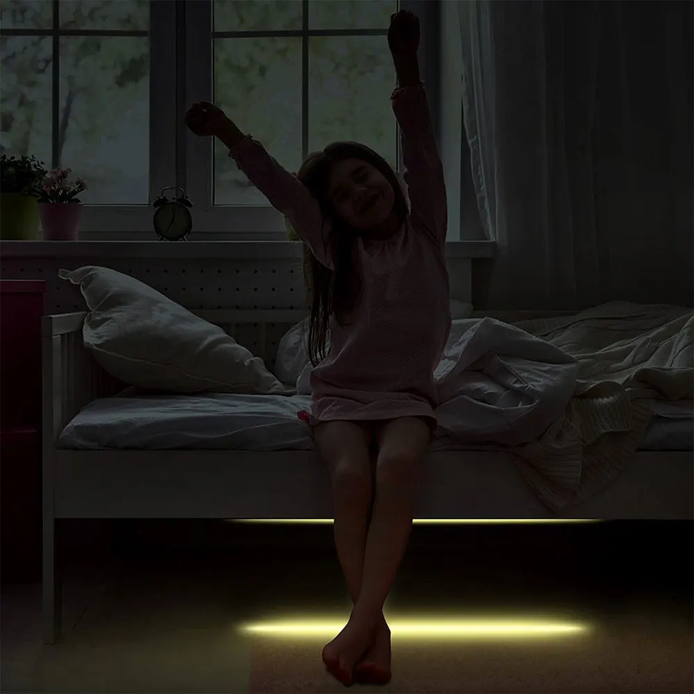 Светильник на кровать с регулируемой яркостью с датчиком движения и адаптером питания, светильник на кровать с активированным движением светодиодной ленты для детской комнаты