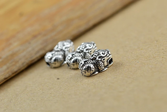 silver-beads0545b