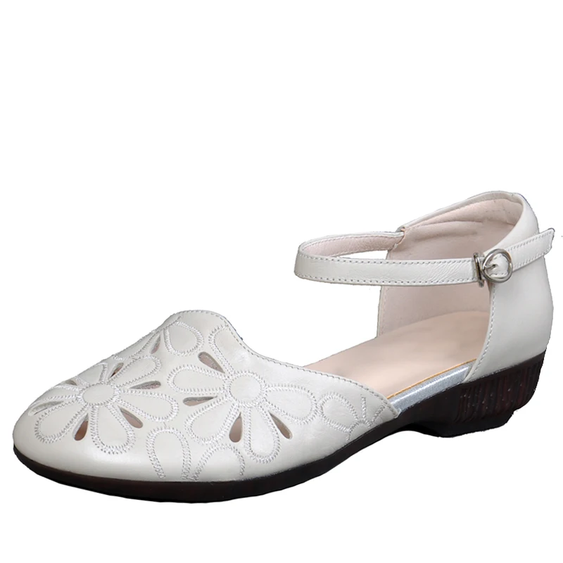 Women Leather Sandals Low Heels Embroidery 2019 Summer Shoes Girls Casual Sandals White Handmade Genuine Leather Women Sandals Women Leather Sandals Low Heels Embroidery 2019 Summer Shoes Girls Casual Sandals White Handmade Genuine Leather Women Sandals