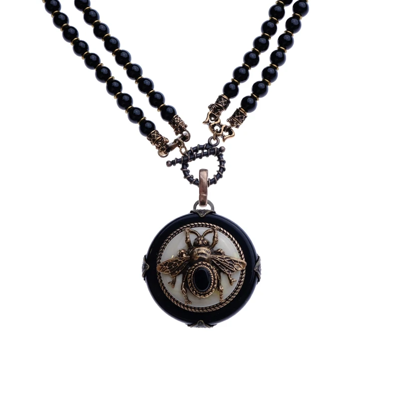 Baratos Collar de diseño de insectos Vintage de Europa (dos tipos de métodos de uso)