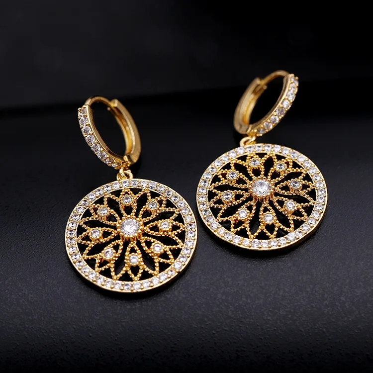 

New Style Retro Hollow Disc Delicate flowers Earrings Micro-inlaid AAA Zircon Jewelry For Women ZK40