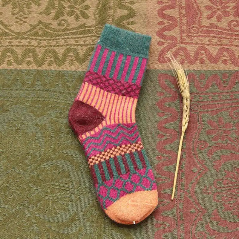3Colorful Vintage Women Socks Winter Warm Geometric Vertical Wave Socks Ladies Wool Sock Female Thick Lines Middle Thermal Sock