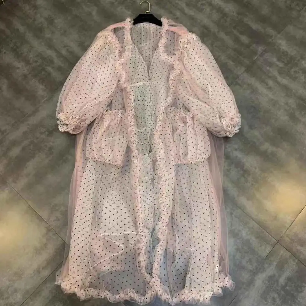 

2019 Spring New Bubble Long Sleeve Pocket Wave Multi-layer Yarn Sunscreen Long Chiffon Coat