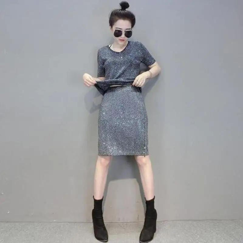 

Woman Suits Lady Suit Office Short Sleeve Pullover+Medium Long Skirt 2019 New Summer Ladies Fashion Hot Drill Knitted 2 Pcs Set