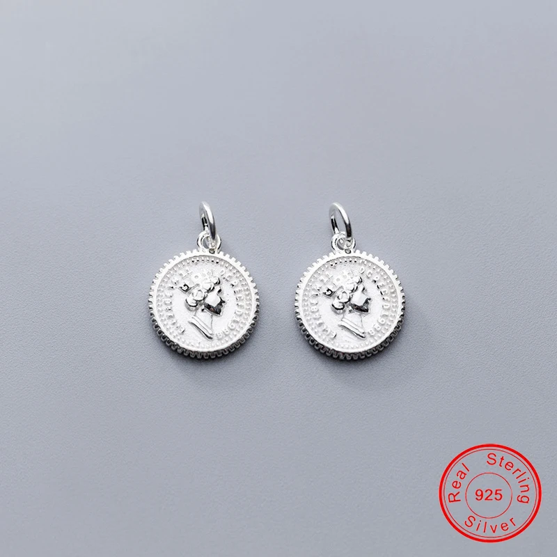

UQBing 100% 925 Sterling Silver 14mm Round Queen Avatar Medal Coin Charms For Necklaces Jewelry Findings 2019