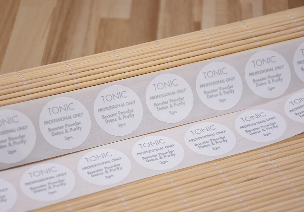 

Round Sticker printed PMS silver ink glossy finished display in roll small MOQ start from 500pcs