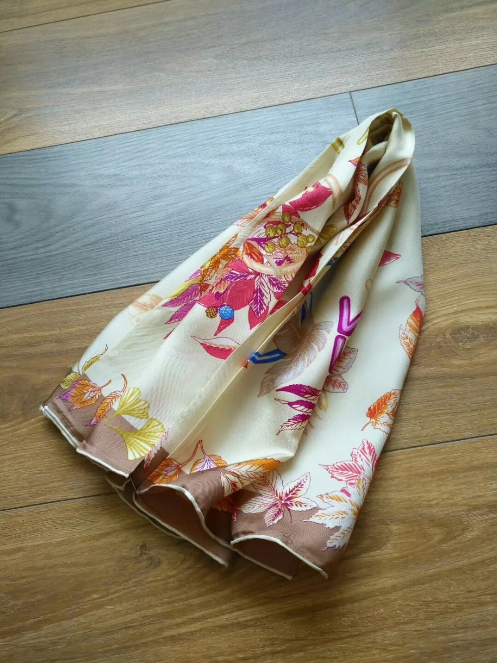 Новое поступление весенний классический цветочный принт чистый Шелковый шарф саржа ручная работа рулон 90*90 см шаль обертка для женщин леди