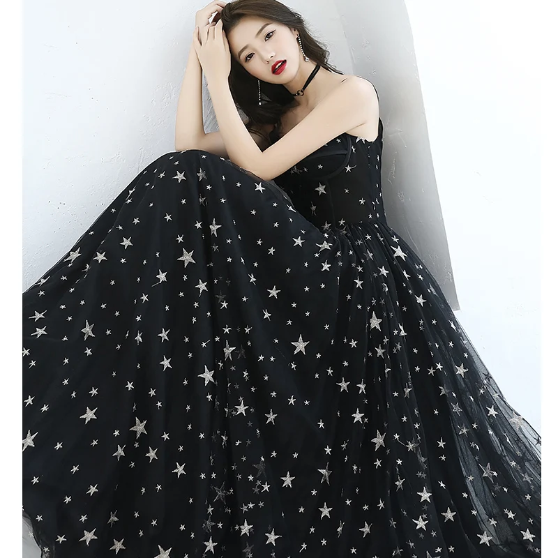 Это YiiYa Новые Сексуальные вечерние платья на тонких бретельках Элегантные вечерние платья с v-образным вырезом и принтом звезды черные вечерние платья SB001