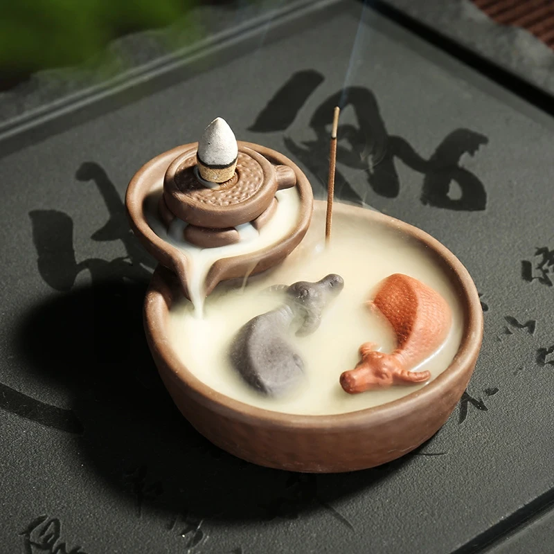

The origination of stream incense reverse flow fragrance tea ceremony purple sand family sandalwood tea pet to watch the sitting