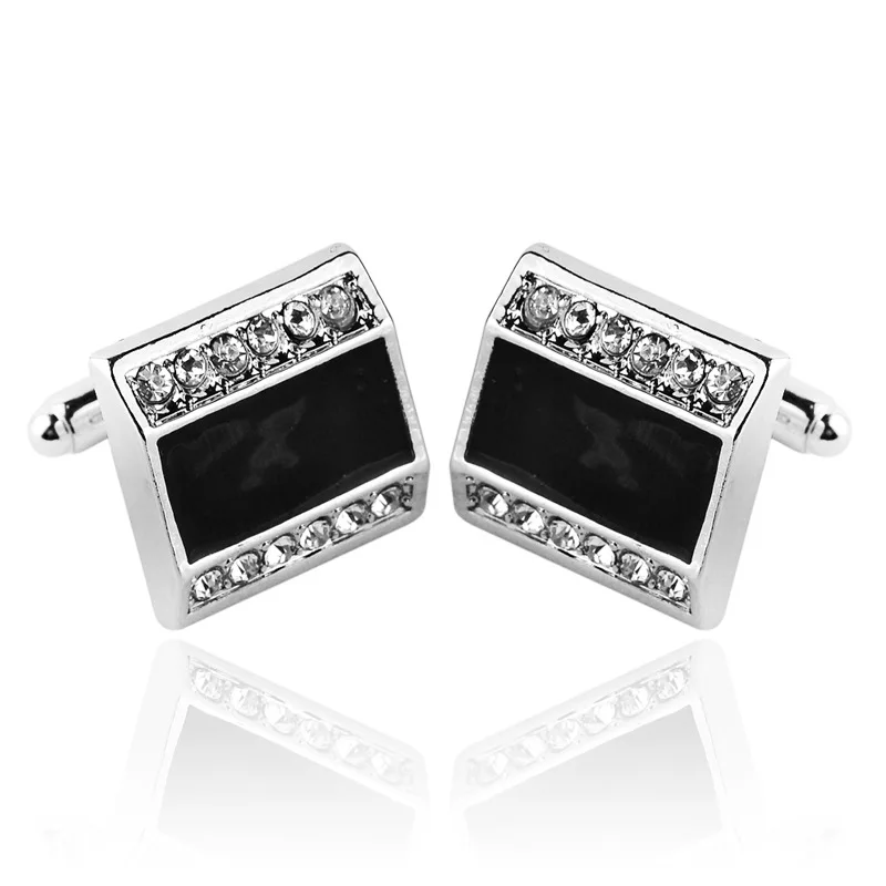 

Both men and women burst models with a simple white shirt, crossing wild high-end jewelry cufflinks cuff nail