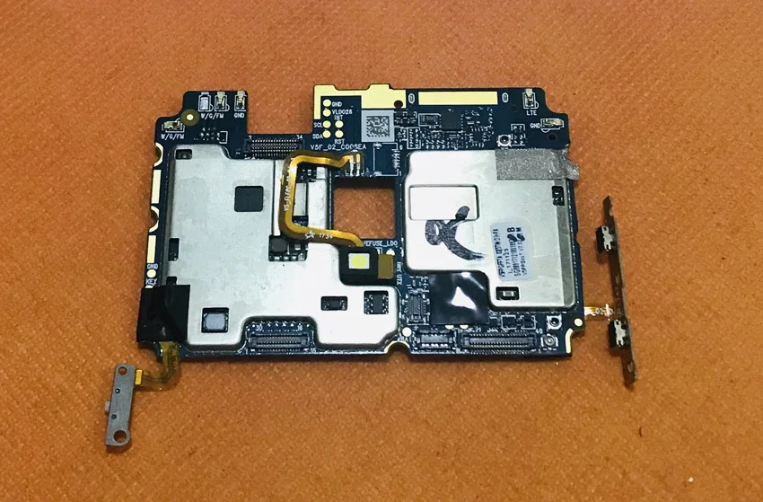 

Used Original mainboard 4G RAM+64G ROM Motherboard for KOOLNEE K1 MTK6750 Octa Core 6 inch FHD Free Shipping