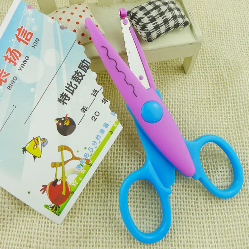 

1pcs lace DIY Scissors Scrapbook Paper Photo Tools Diary Decoration Safety Scissors 5 Styles Selection
