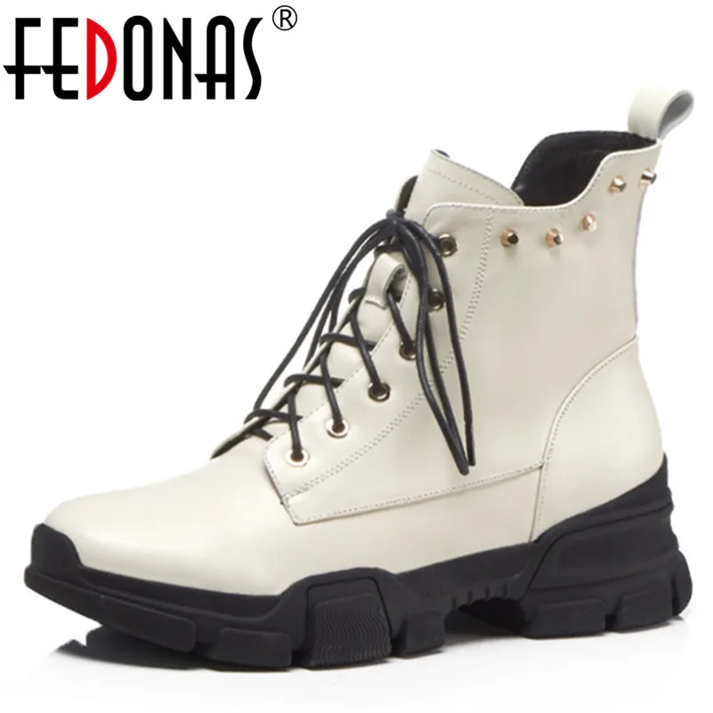 

FEDONAS Fashion Punk Women Rivets Ankle Boots Corss-tied Autumn Winter Ladies Shoes Woman Genuine Leather Short Basic Boots