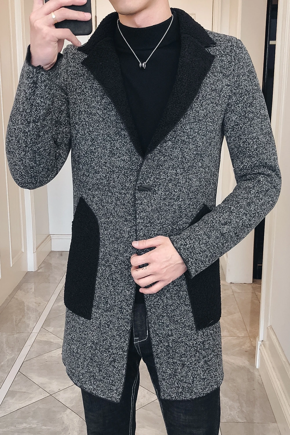 2018 winter new high-end men's fashion stitching lapel coat plus velvet thick tide jacket Slim handsome male jacket 2018 winter new high-end men's fashion stitching lapel coat plus velvet thick tide jacket Slim handsome male jacket