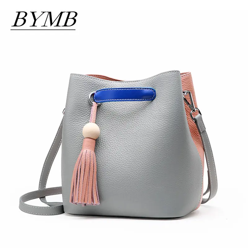 

The 100% Genuine leather handbag is a fashion slanted shoulder bag The first layer of cow leather is a simple ladies' bucket bag