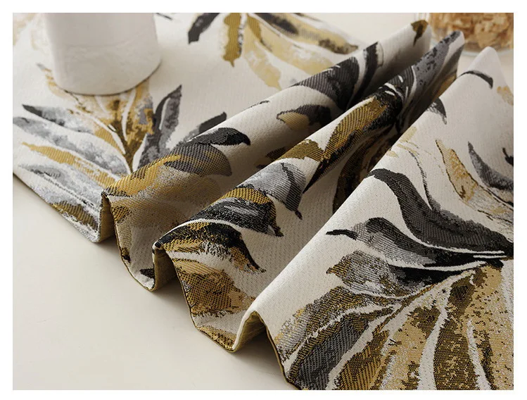 Modern Fashion Table Runner