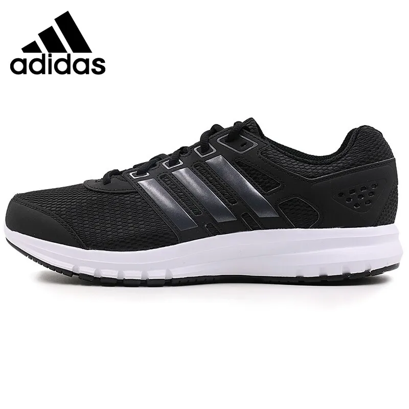 adi trend m running shoes