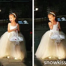 Милые длинные белые/цвета слоновой кости платья на бретельках с кружевной аппликацией и цветочным узором для девочек милые свадебные бальные платья для дня рождения, 1 год