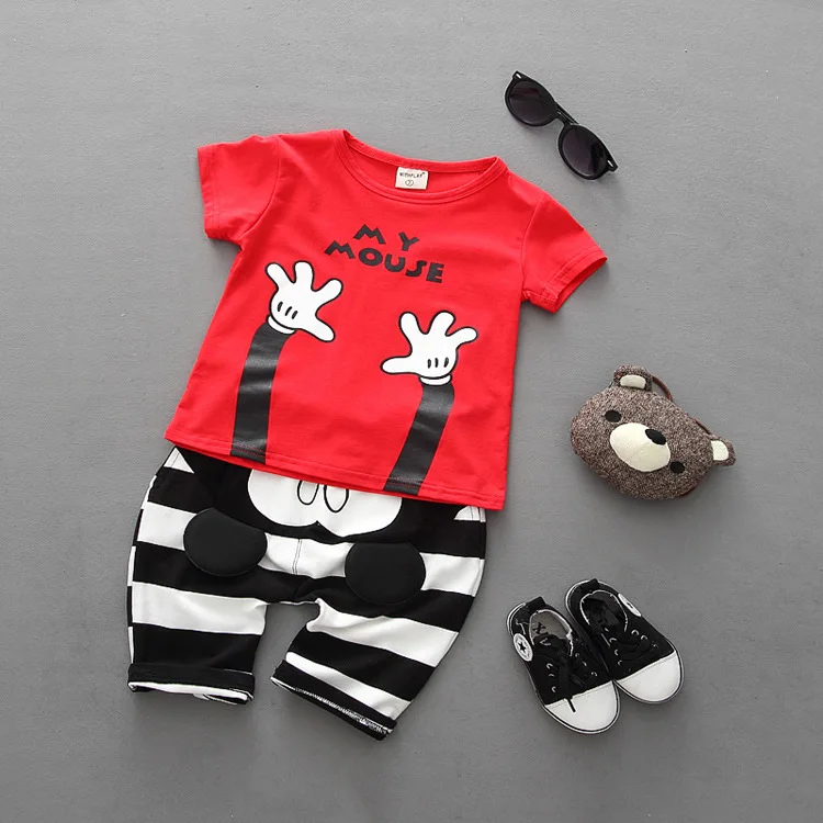 Комплекты одежды для маленьких мальчиков; летняя модная футболка с Микки и Минни для девочек и мальчиков; костюм из хлопковой футболки и шорт; комплекты спортивной одежды для детей - Цвет: Красный