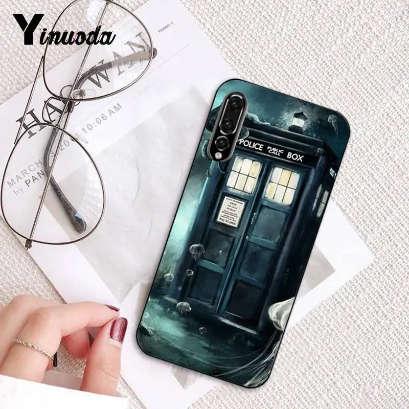 Doctor who tardis illustrations blue