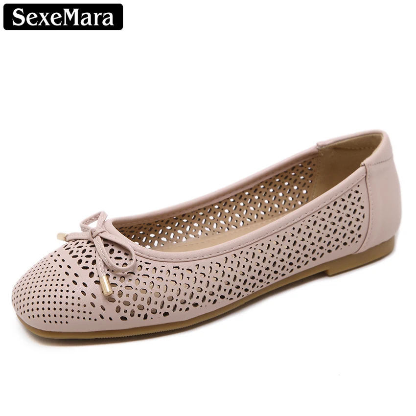 

2017 Spring Women Flats Cut Out Comfortable Loafers Women Shoes Female Casual Shoes Slip On Solid Moccasins Soft Mother Shoes