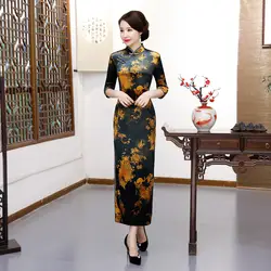 Новое поступление 2018 Половина рукава цветочной вышивкой Qipao длинные бархатные платье Чонсам Для женщин китайское традиционное платье плюс