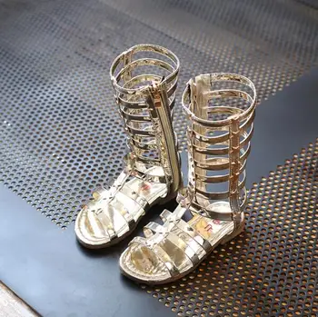 

Kids Shoes Girls Sandals 2019 New Summer Roman Rivets Fashion Hollow Girls Sandals Flat Children Shoes Hot Sale Size 26-35