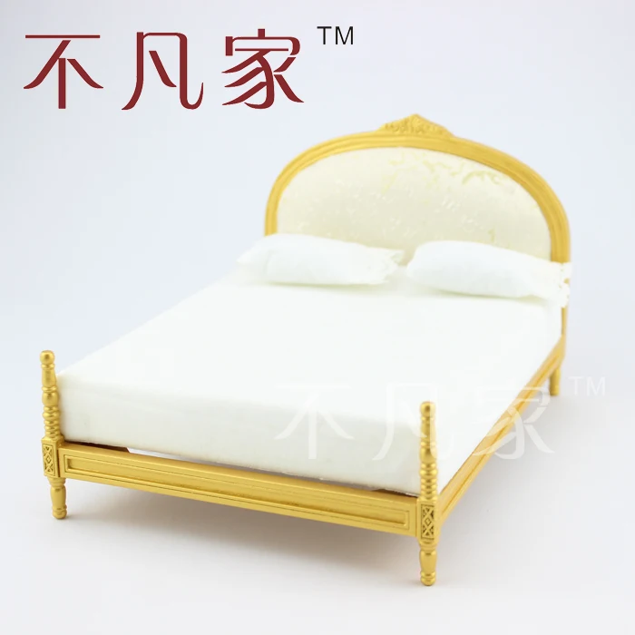 

Dollhouse 1/12 scale miniature furniture well Gorgeous bed