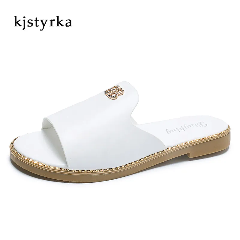 Kjstyrka chaussures femme Мода г. лето кристалл Тотем снаружи однотонная удобная обувь женские шлёпанцы для женщин pantoufle femme - Цвет: Белый