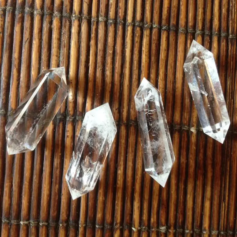 1Pcs-Transparent-Natural-Clear-Quartz-Crystal-Points-Single-Terminated-Crystal-Wand-Polished-Reiki-Healing-Specimen