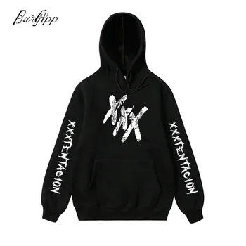 streetwear sweatshirt